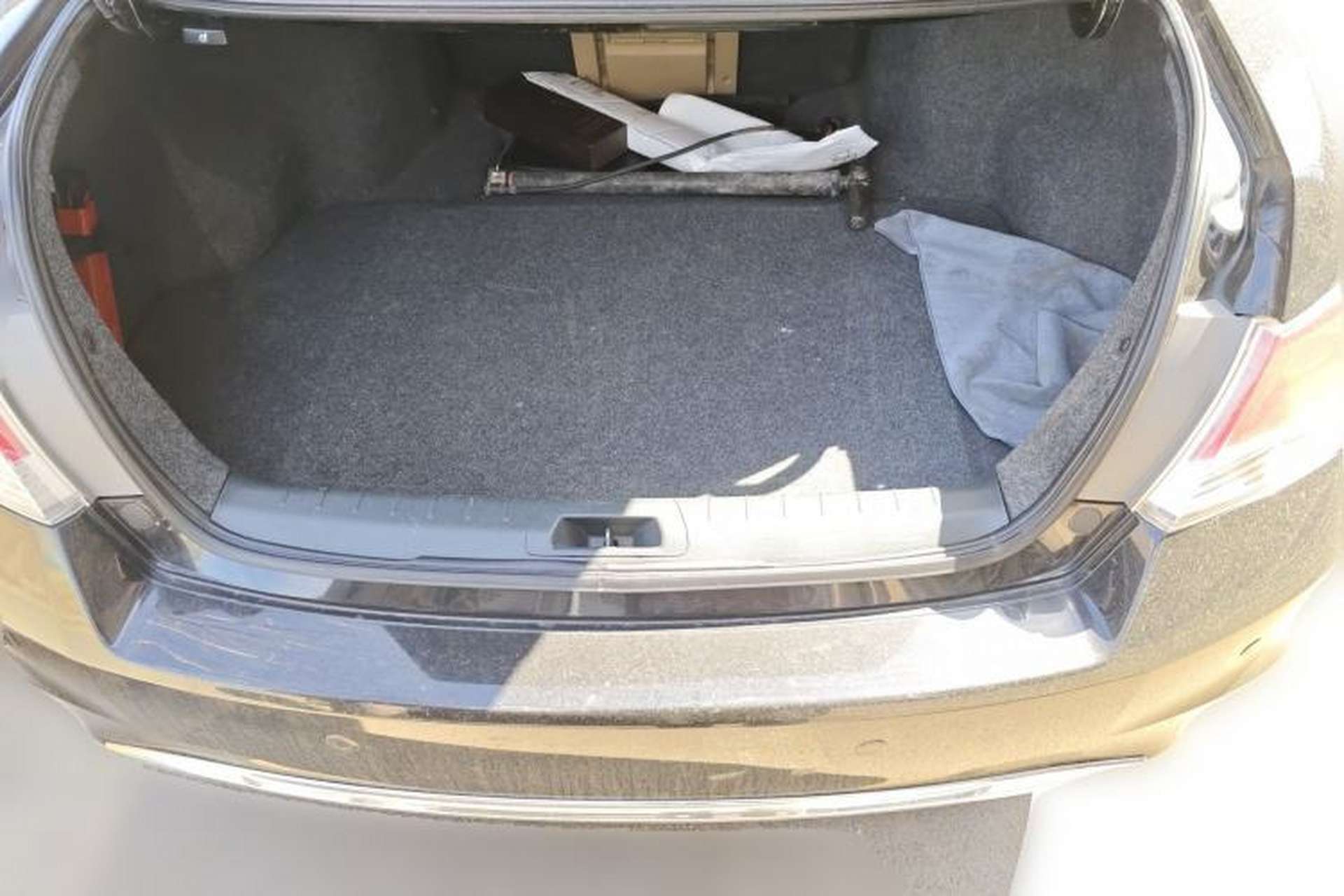 Used Honda Accord 2011 2.0L EX Trunk