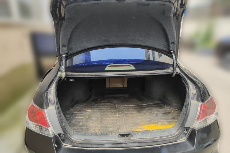 Used Honda Accord 2011 2.0L EX Trunk