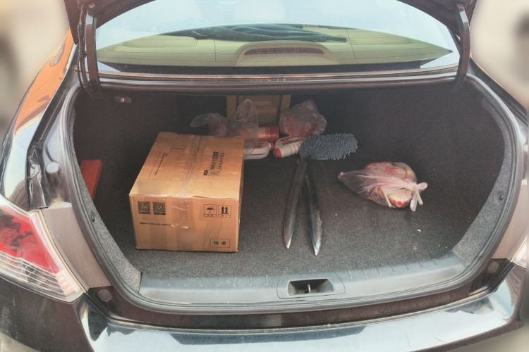 Used Honda Accord 2011 2.0L EX Trunk