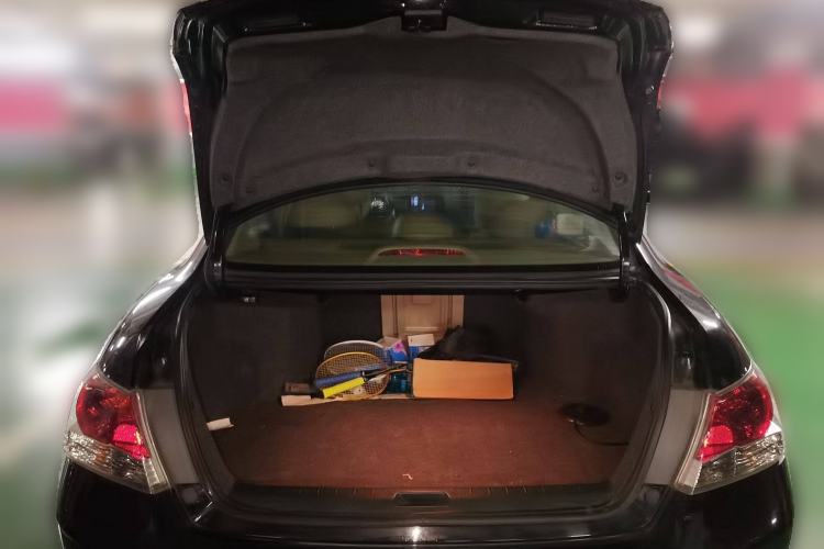 Used Honda Accord 2011 2.0L EX Trunk