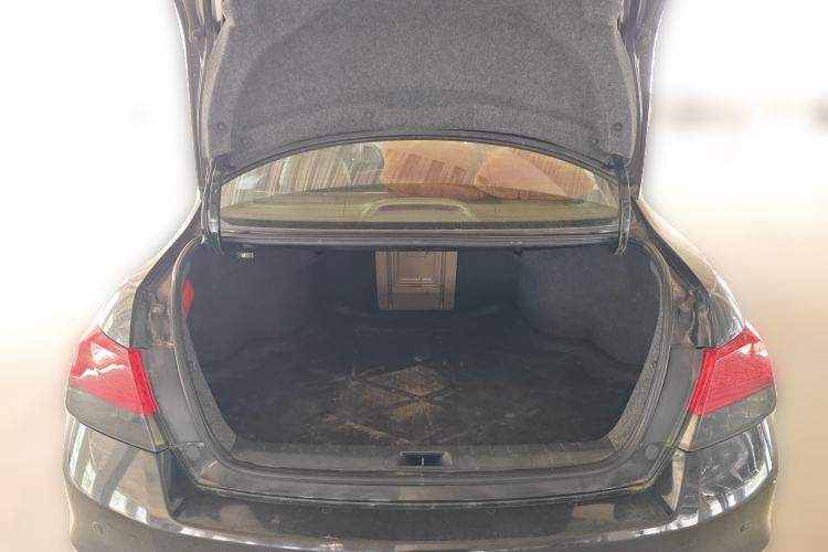 Used Honda Accord 2011 2.4L LX Trunk