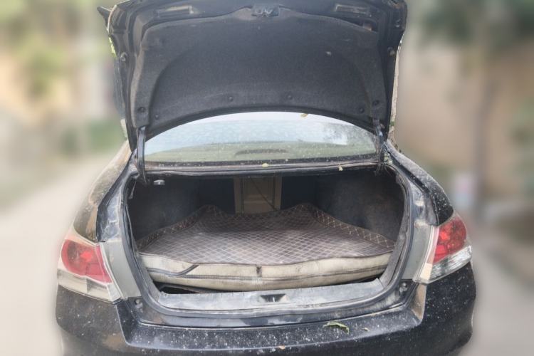 Used Honda Accord 2011 2.0L EX Trunk