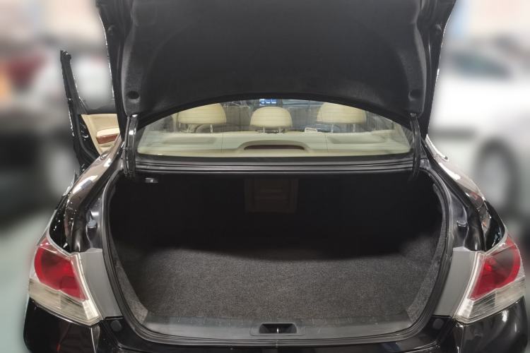 Used Honda Accord 2011 2.0L EX Navi Trunk