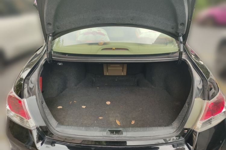 Used Honda Accord 2011 2.0L EX Trunk