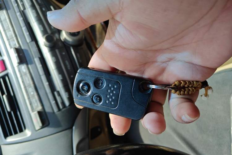 Used Honda Accord 2011 2.4L EX Vehicle Key