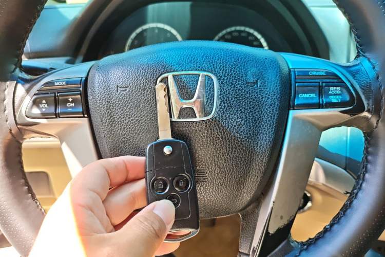 Used Honda Accord 2011 2.0L EX Vehicle Key