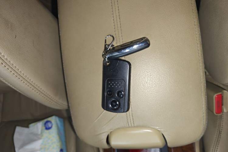 Used Honda Accord 2011 2.4L EX Vehicle Key
