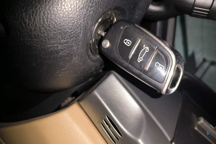 Used Honda Accord 2011 2.0L EX Vehicle Key