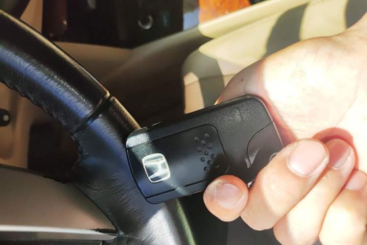Used Honda Accord 2011 2.4L EX Vehicle Key