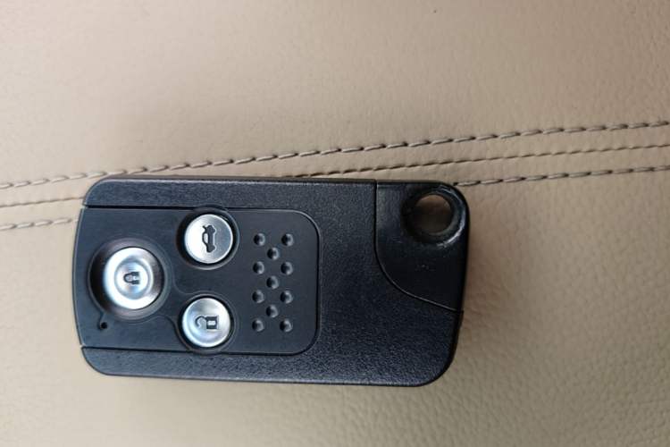 Used Honda Accord 2011 2.4L EX Vehicle Key