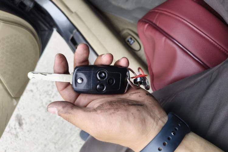 Used Honda Accord 2011 2.0L EX Vehicle Key