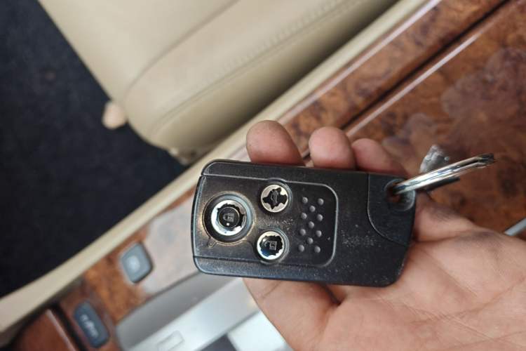Used Honda Accord 2011 2.4L EX Vehicle Key