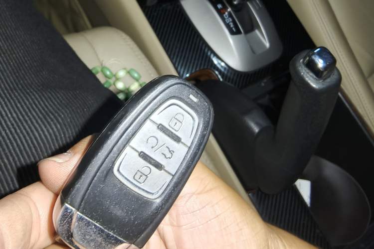 Used Honda Accord 2011 2.0L EX Vehicle Key