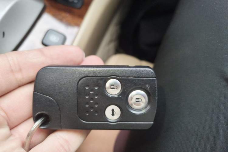 Used Honda Accord 2011 2.4L EX Vehicle Key