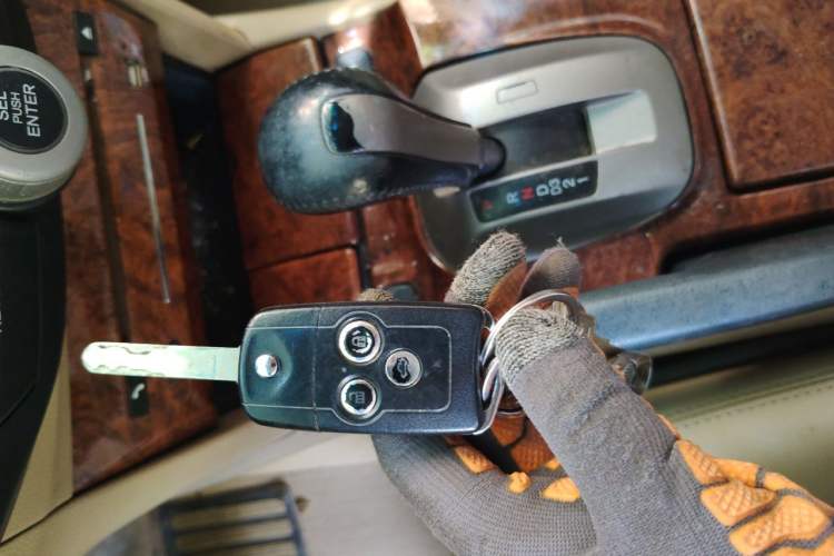 Used Honda Accord 2011 2.0L EX Vehicle Key