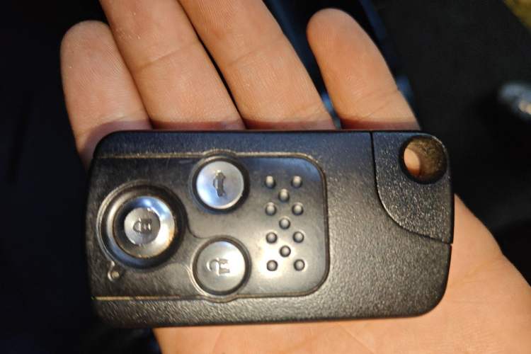 Used Honda Accord 2011 2.4L EX Vehicle Key