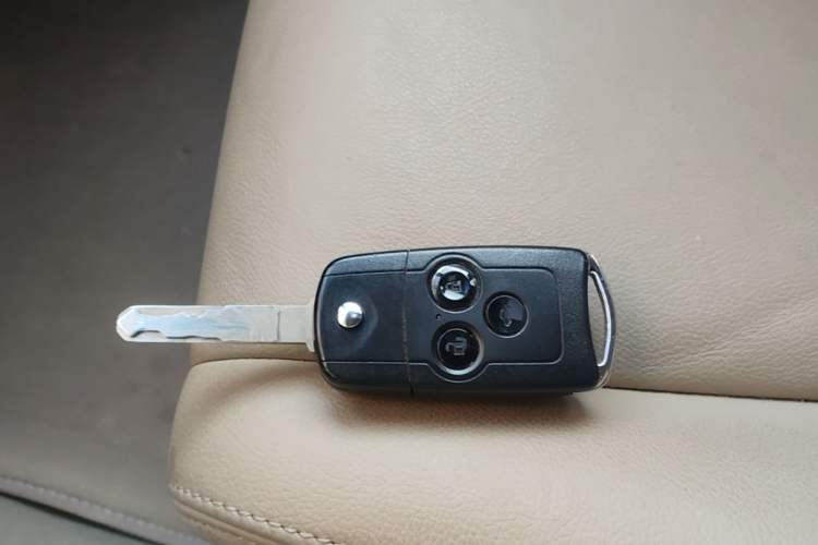 Used Honda Accord 2011 2.0L EX Vehicle Key