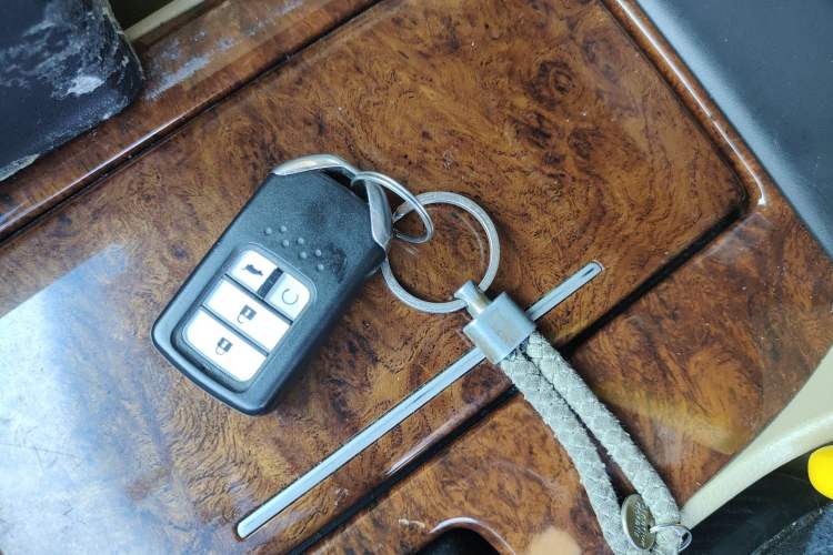 Used Honda Accord 2011 2.0L EX Vehicle Key