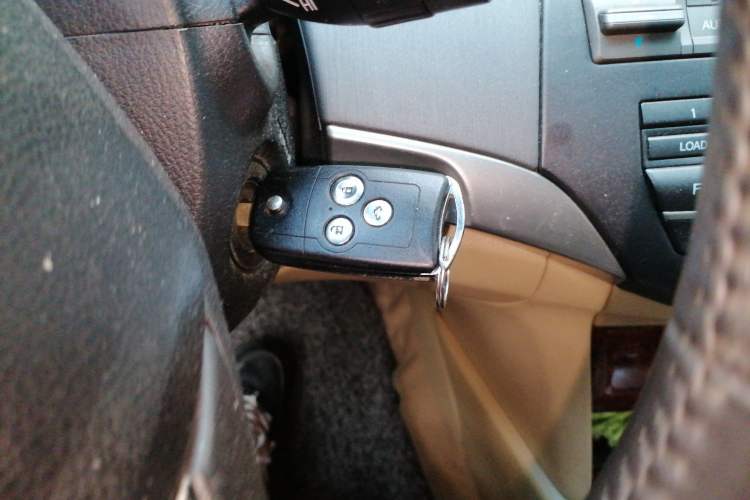 Used Honda Accord 2011 2.0L EX Vehicle Key