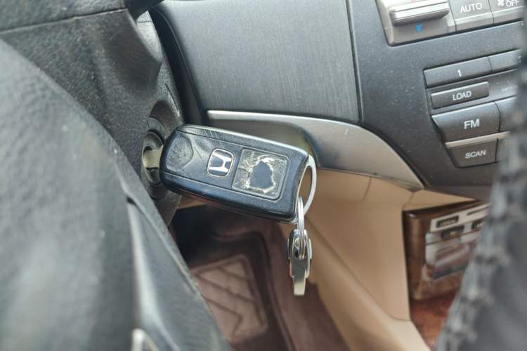 Used Honda Accord 2011 2.0L EX Vehicle Key