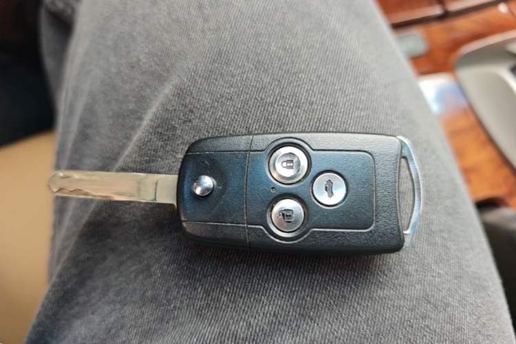 Used Honda Accord 2011 2.0L EX Vehicle Key