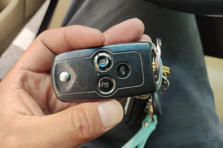 Used Honda Accord 2011 2.0L EX Vehicle Key