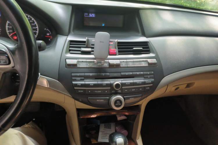 Used Honda Accord 2011 2.0L EX Audio And AC Panel