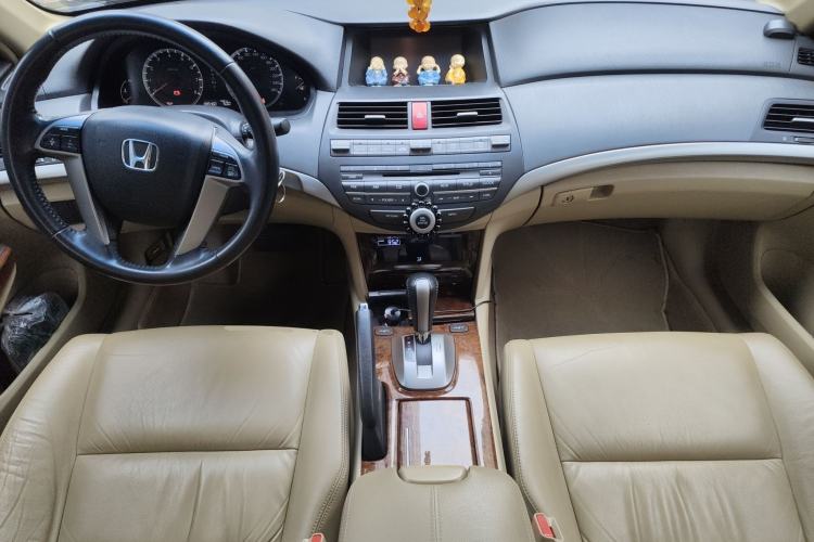 Used Honda Accord 2011 2.0L EX Center Console