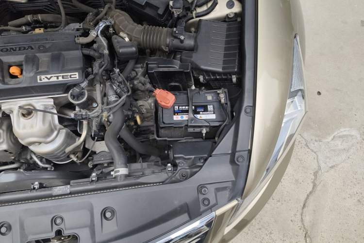 Used Honda Accord 2011 2.0L EX Engine Bay Left