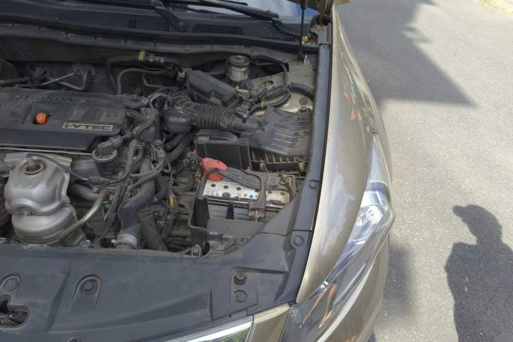 Used Honda Accord 2011 2.0L EX Engine Bay Left