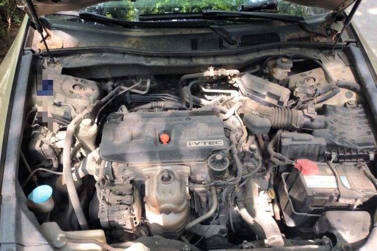 Used Honda Accord 2011 2.0L EX Engine Bay