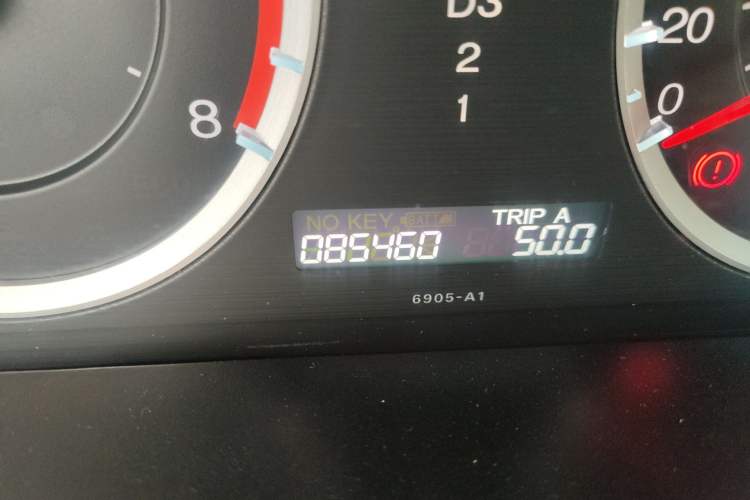 Used Honda Accord 2011 2.0L EX Odometer Close Up