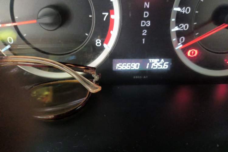 Used Honda Accord 2011 2.0L EX Odometer Close Up