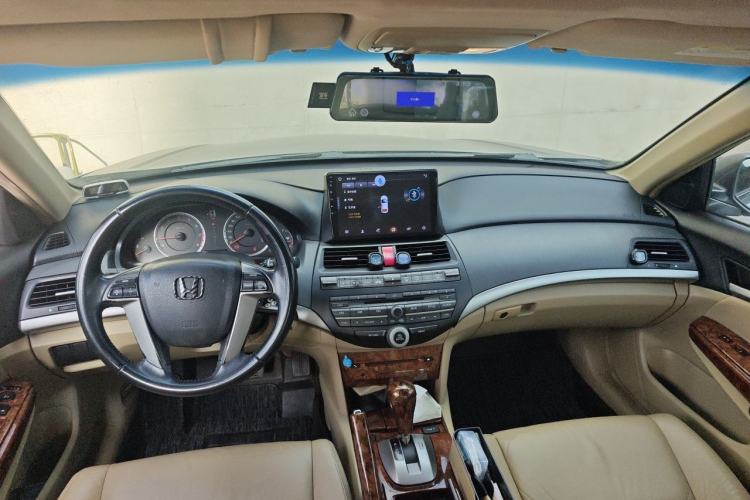 Used Honda Accord 2011 2.0L EX Center Console