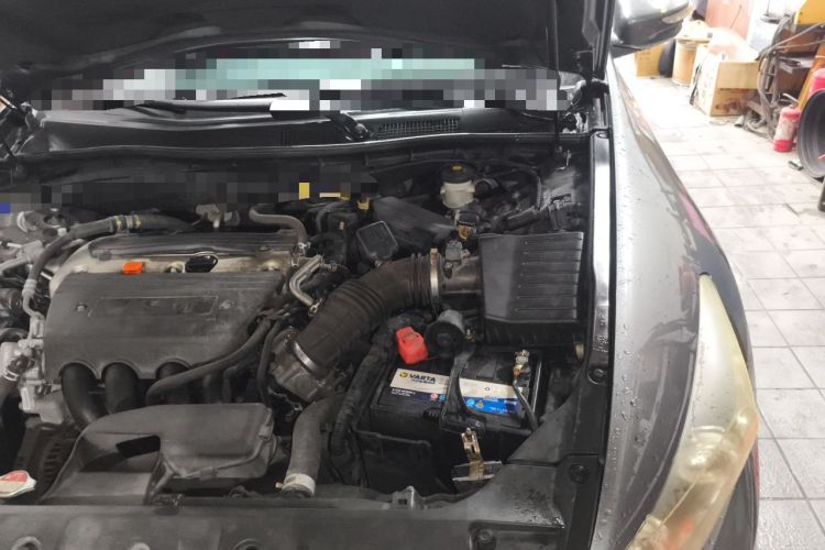 Used Honda Accord 2011 2.4L LX Engine Bay Left