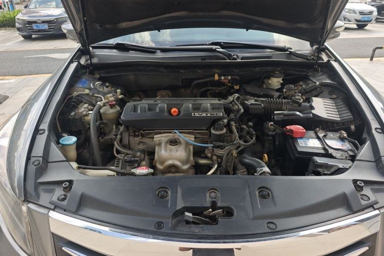 Used Honda Accord 2011 2.0L EX Engine Bay