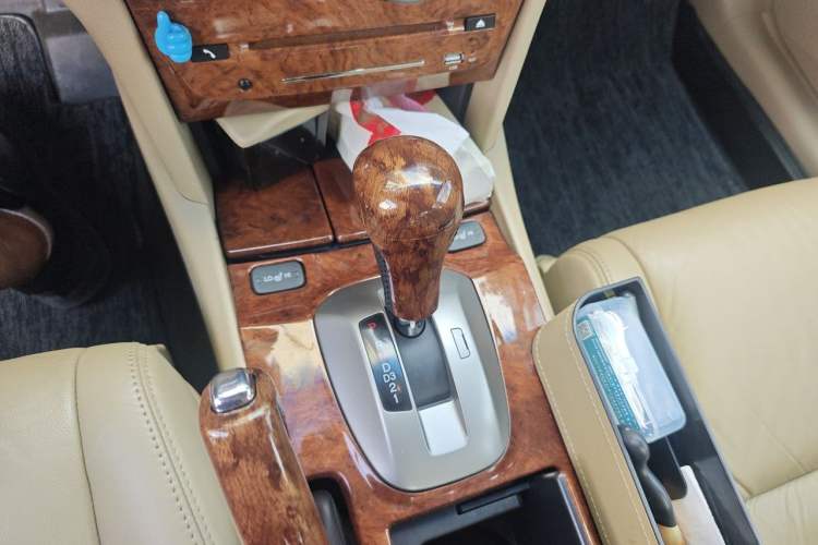 Used Honda Accord 2011 2.0L EX Gear Lever
