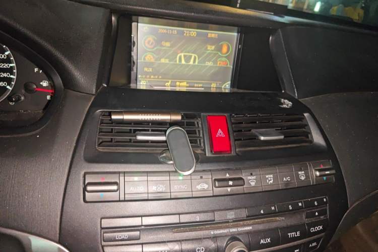 Used Honda Accord 2011 2.0L EX Audio And AC Panel