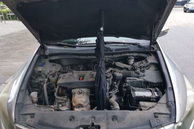 Used Honda Accord 2011 2.0L EX Engine Bay