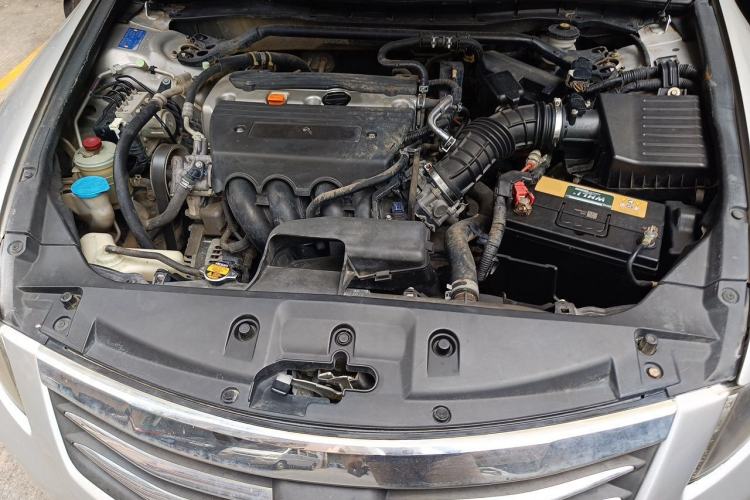 Used Honda Accord 2011 2.4L EX Engine Bay