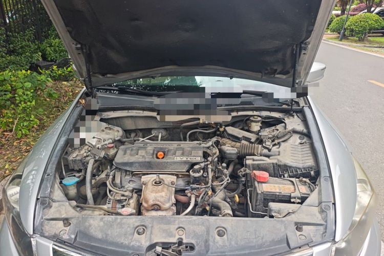 Used Honda Accord 2011 2.0L EX Engine Bay
