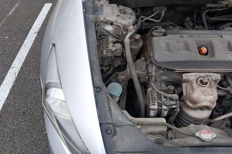 Used Honda Accord 2011 2.0L EX Engine Bay Right
