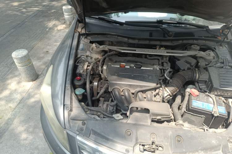 Used Honda Accord 2011 2.4L LX Engine Bay Right