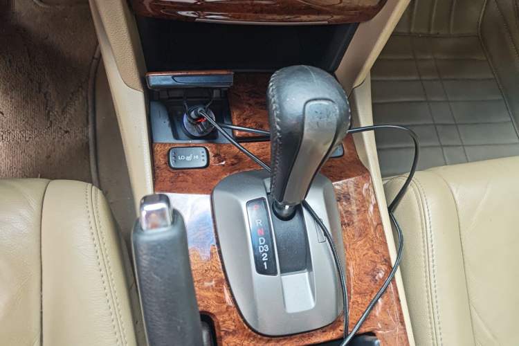 Used Honda Accord 2011 2.0L EX Gear Lever