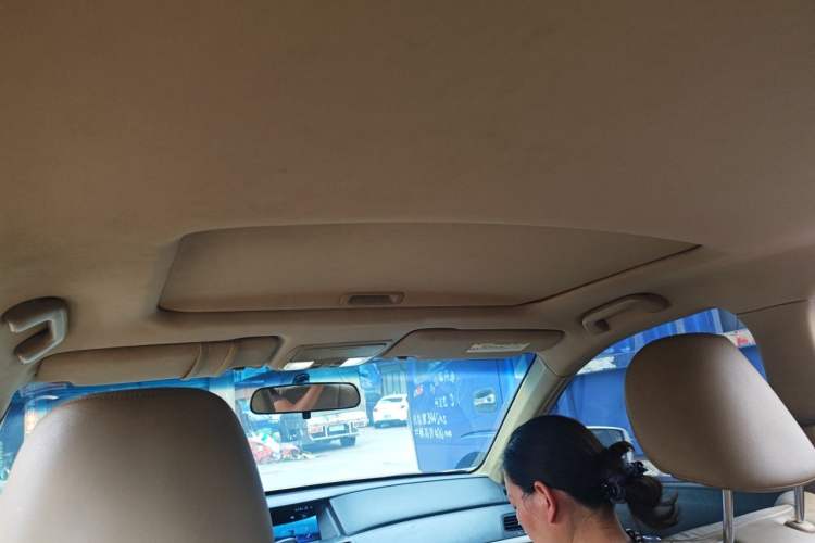 Used Honda Accord 2011 2.4L EX Headliner