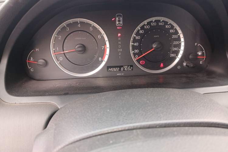 Used Honda Accord 2011 2.0L EX Odometer Close Up
