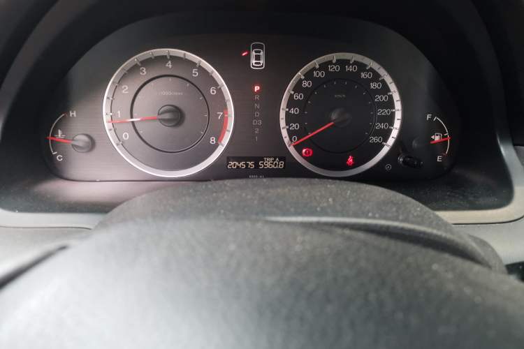 Used Honda Accord 2011 2.0L EX Odometer Close Up