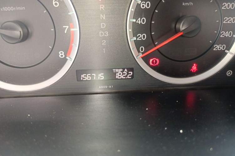 Used Honda Accord 2011 2.4L EX Odometer Close Up
