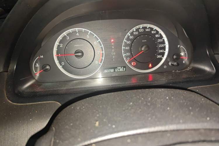 Used Honda Accord 2011 2.0L EX Odometer Close Up