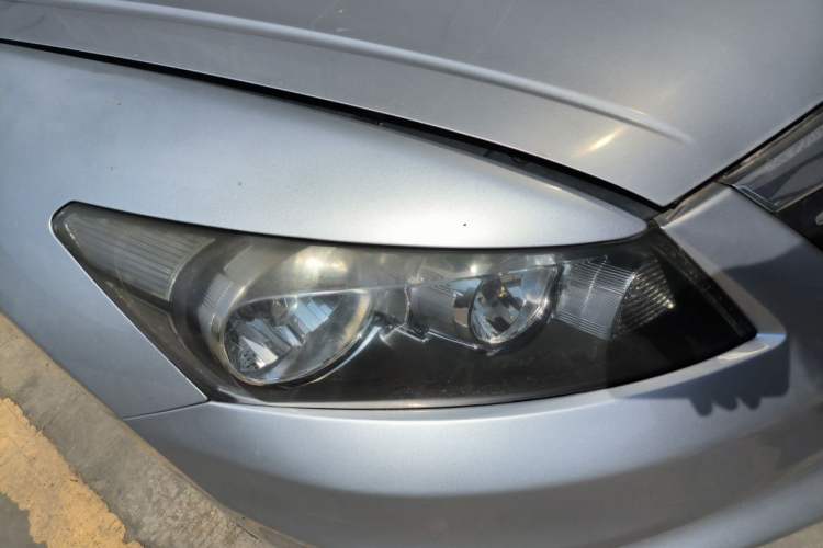 Used Honda Accord 2011 2.4L LX Right Front Headlight